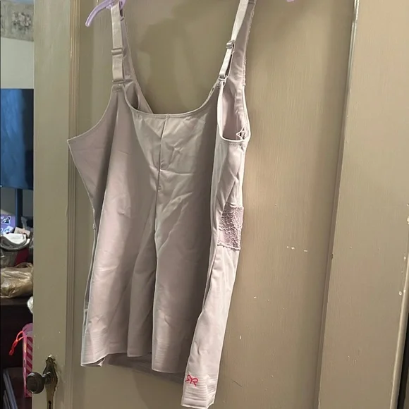 Two Ruby Ribbon Shapewear Bra Pieces - Picture 3 of 13